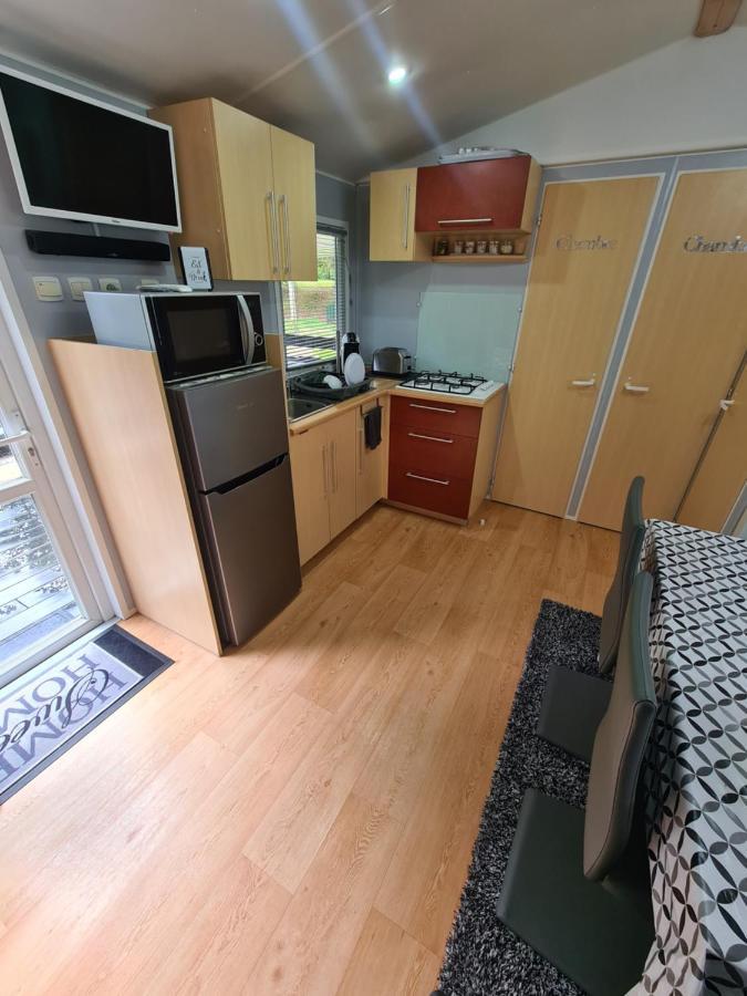 Camping Mobil-home 6 Personnes Climatisé *